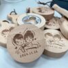 客製化logo冰箱貼磁吸開瓶器 抽獎禮物 婚禮小物 櫸木開瓶器